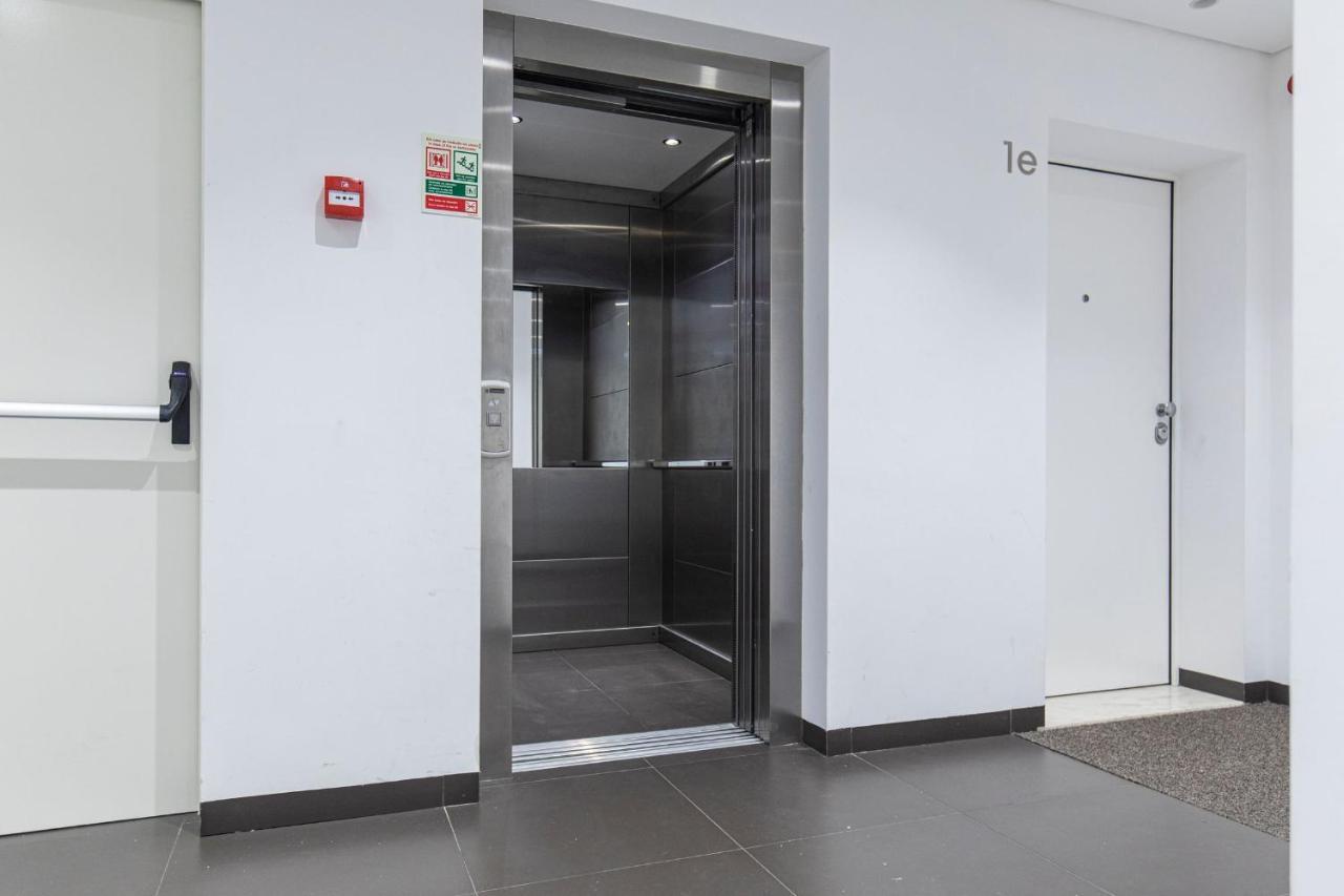 Touch Of Class 2Bdr Apartment By Lovelystay Cascais Esterno foto