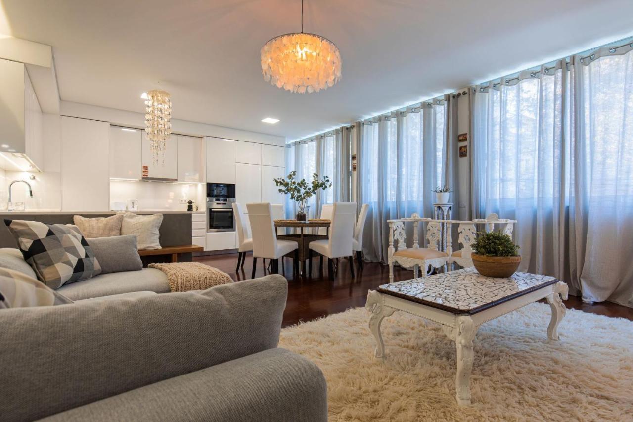 Touch Of Class 2Bdr Apartment By Lovelystay Cascais Esterno foto
